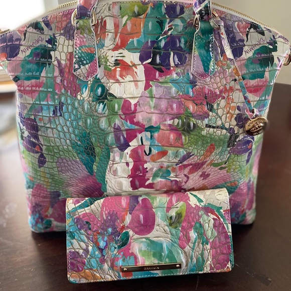 Brahmin Duxbury Daylily and matching wallet